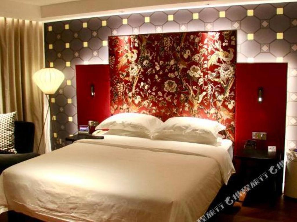 Hotel Jinjiang Metropolo Minhang 4*