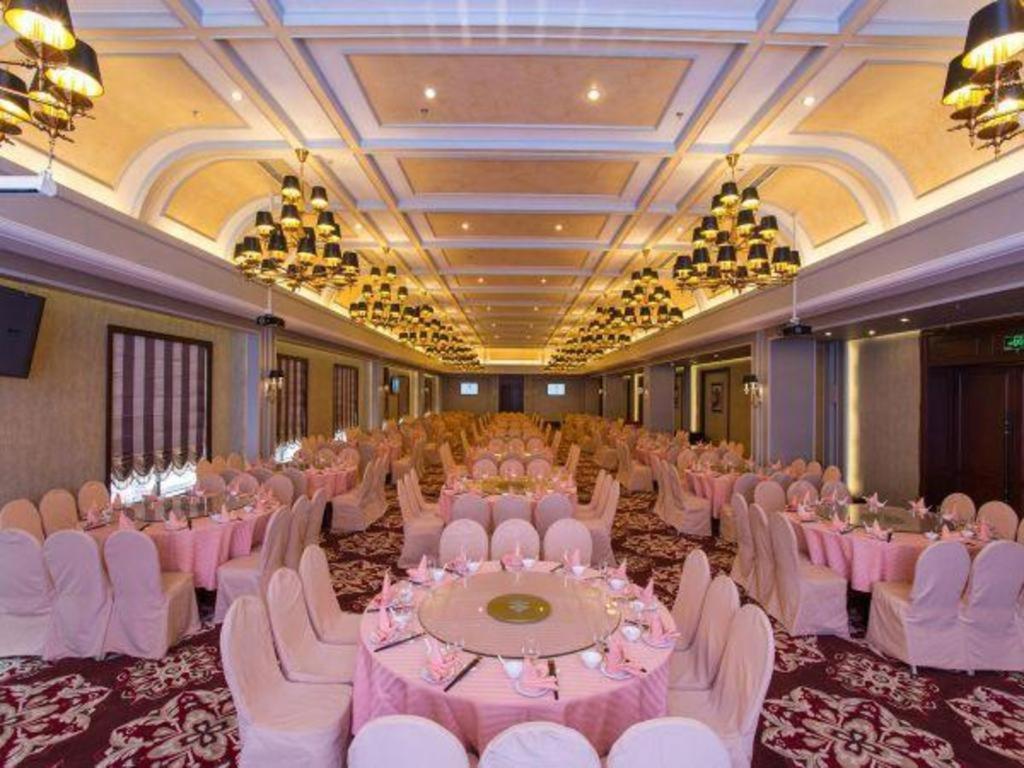 Jinjiang Metropolo Minhang Hotel